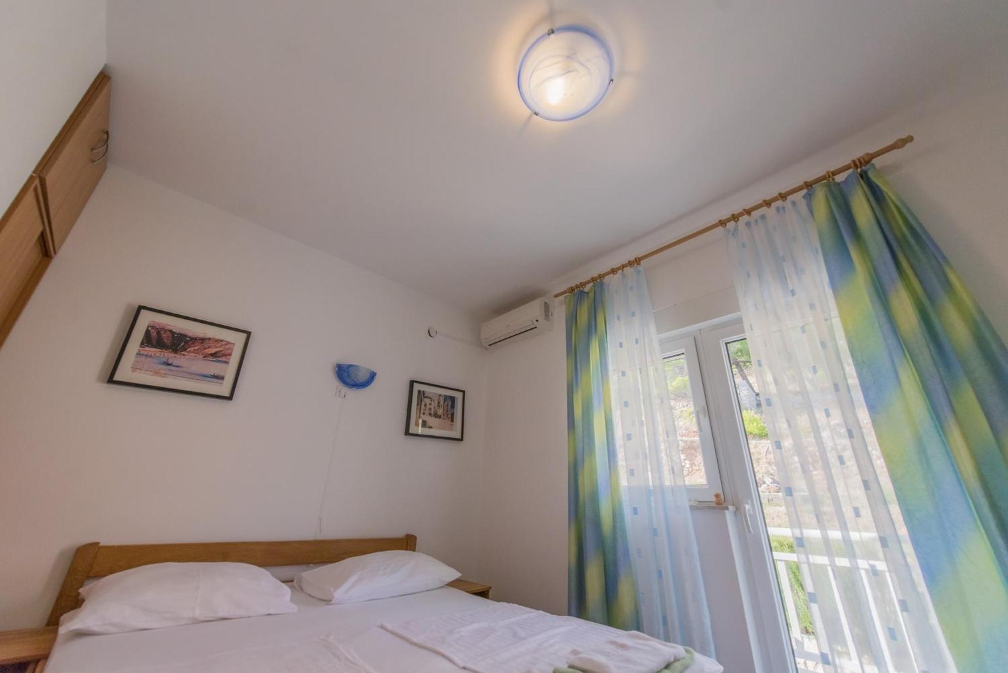 Bed And Breakfast Pero 3 Min Walk To The Beach Lokva Rogoznica Buitenkant foto